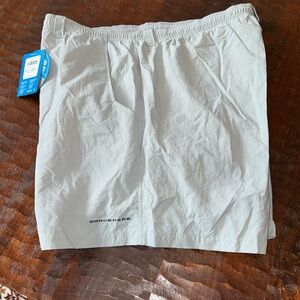 Men’s Columbia shorts
